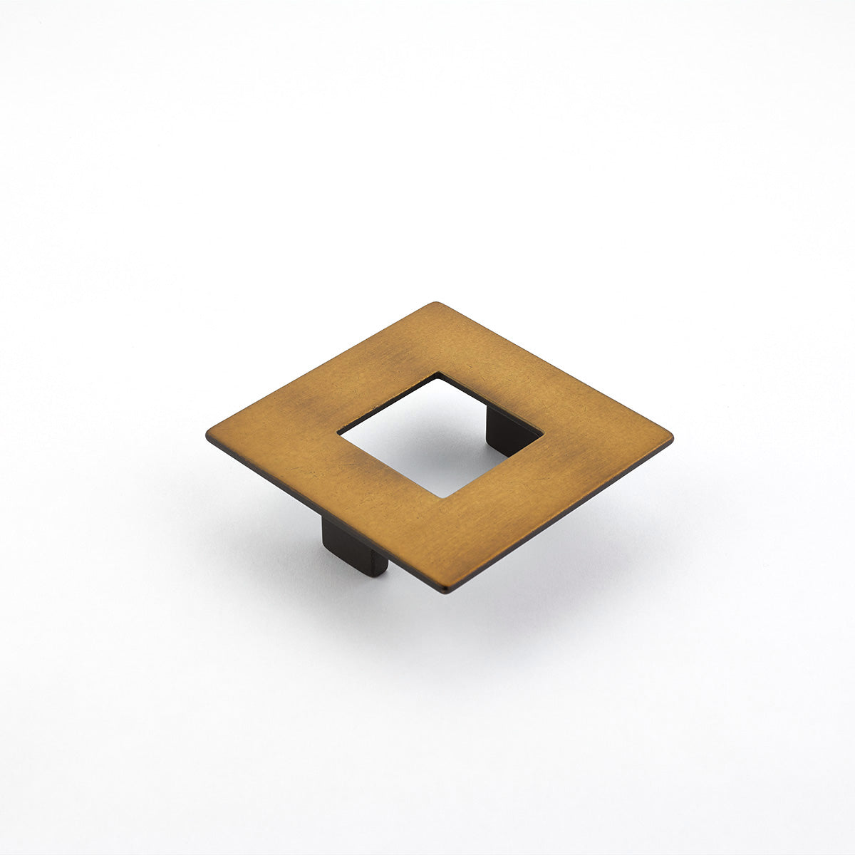 Schaub Cabinet Square Pull- Finestrino Collection