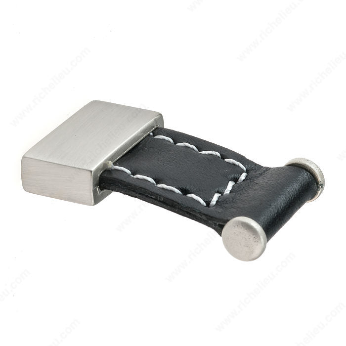 Richelieu Contemporary Leather & Metal Knob - 745 - Inspiration Collection