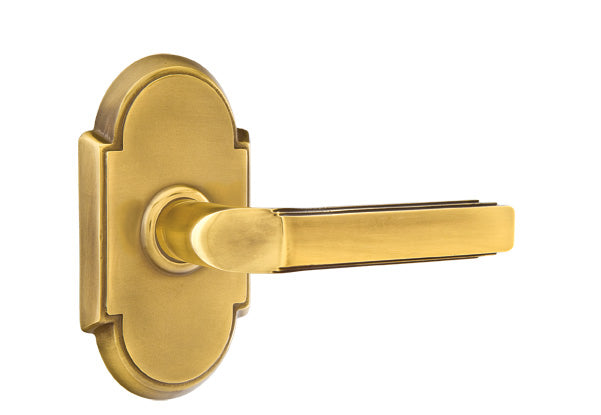 Emtek Milano Lever with Style 8 Rosette - Classic Brass