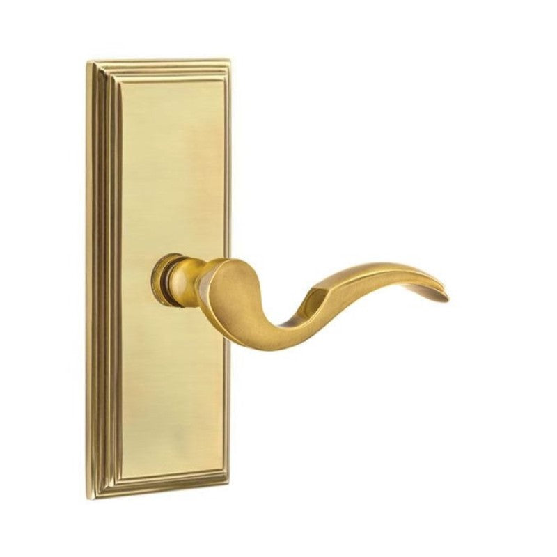 Emtek  Door Handle - Cortina Lever 7" Wilshire Sideplate - Classic Brass