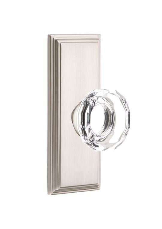 Emtek Door Handle - Lowell Glass Knob, 7" Wilshire Sideplate