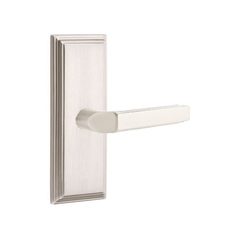 Emtek  Door Handle - Milano Lever 7" Wilshire Sideplate - Classic Brass