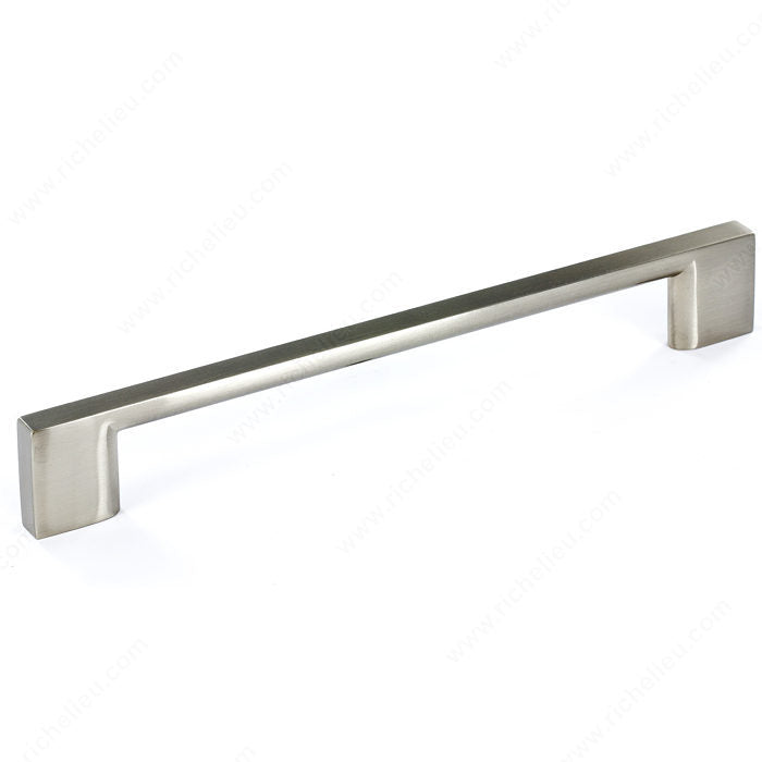 Richelieu Contemporary Metal Pull - 8160 Collection