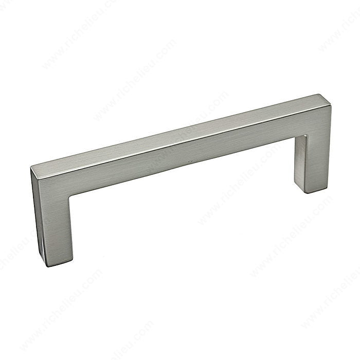 Richelieu Contemporary Metal Pull - 873 Collection
