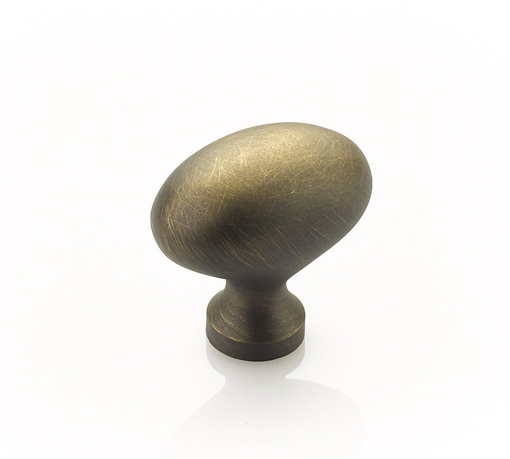 Schaub Oval Knob - Traditional Collection
