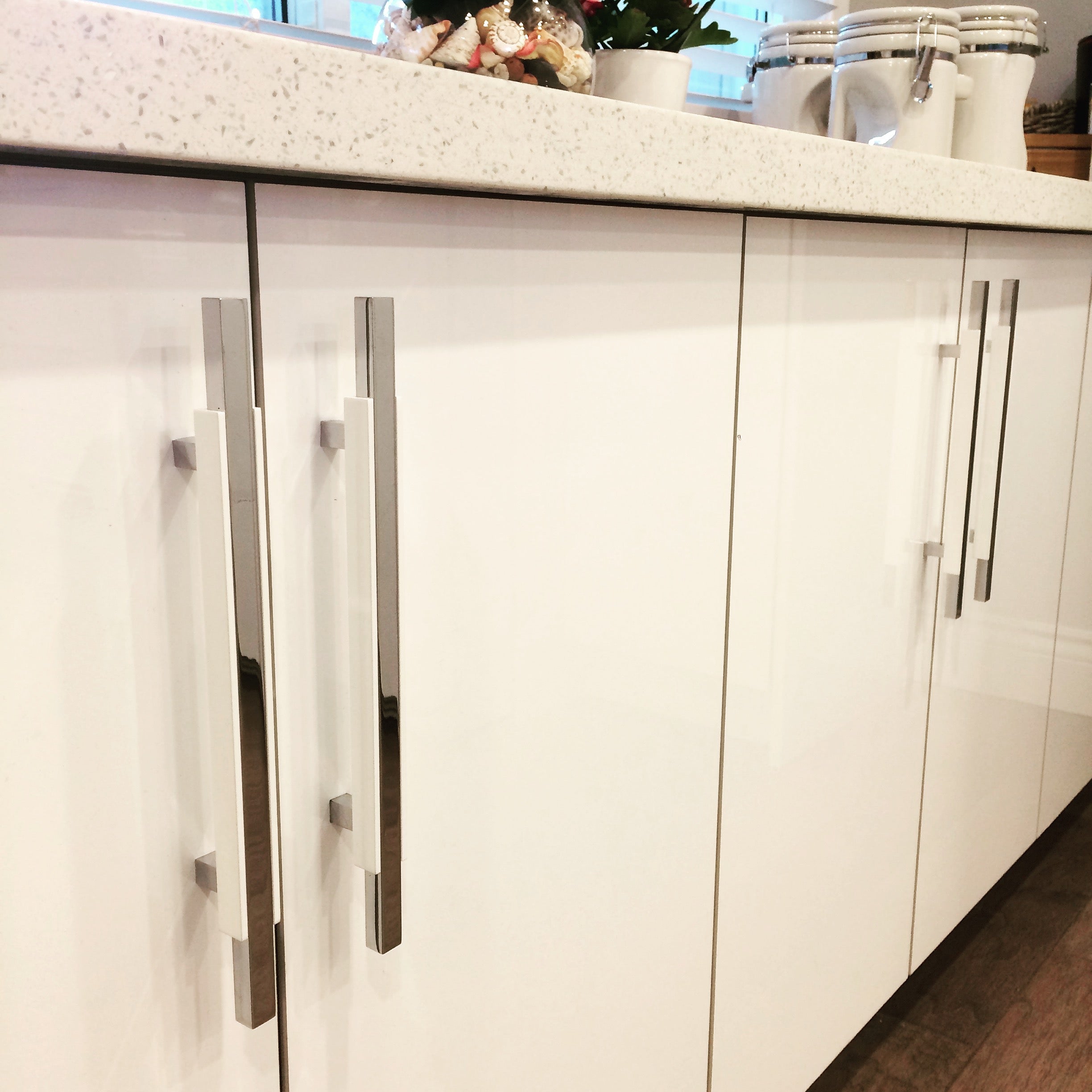 Modern Two Tone Handle - Chrome Base 780