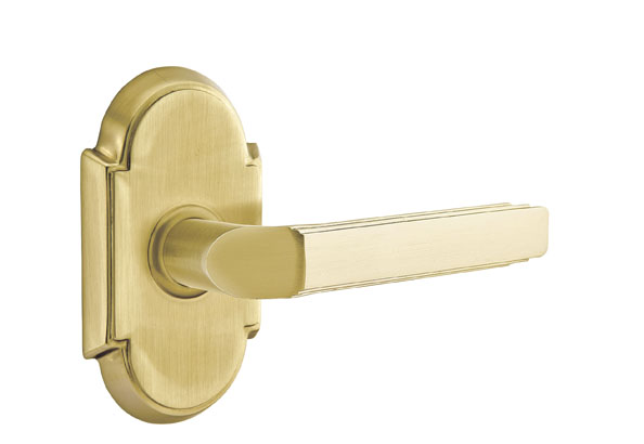 Emtek Milano Lever with Style 8 Rosette - Classic Brass